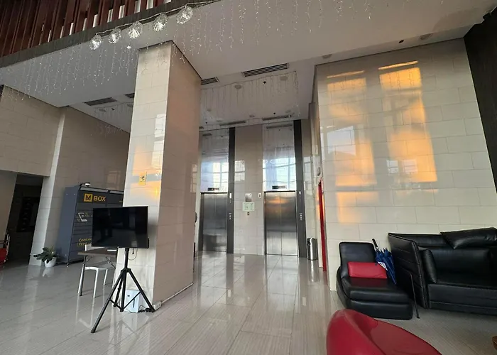 Studio7 Residential Walk Mrt Kamuning & Gma 公寓 *